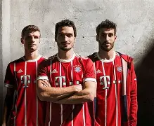  拜仁慕尼黑vs巴塞罗那8比2全场回放 